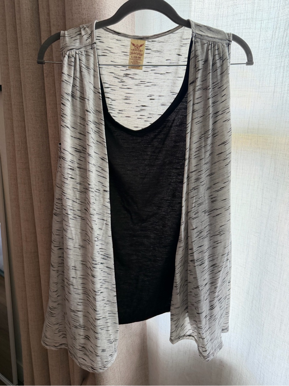 Faded Glory Black Tank with Heather White Open-Front Overlay - Picture 2 of 4